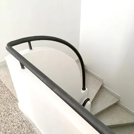 Dans Maison, Independant Et Jardin