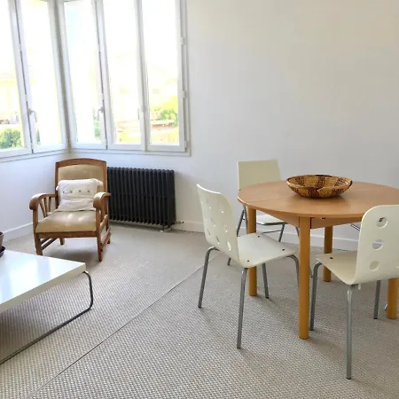 Apartment Dans Maison, Independant Et Jardin