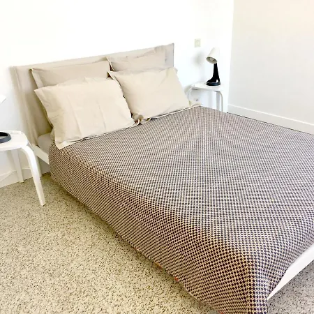 Apartment Dans Maison, Independant Et Jardin *